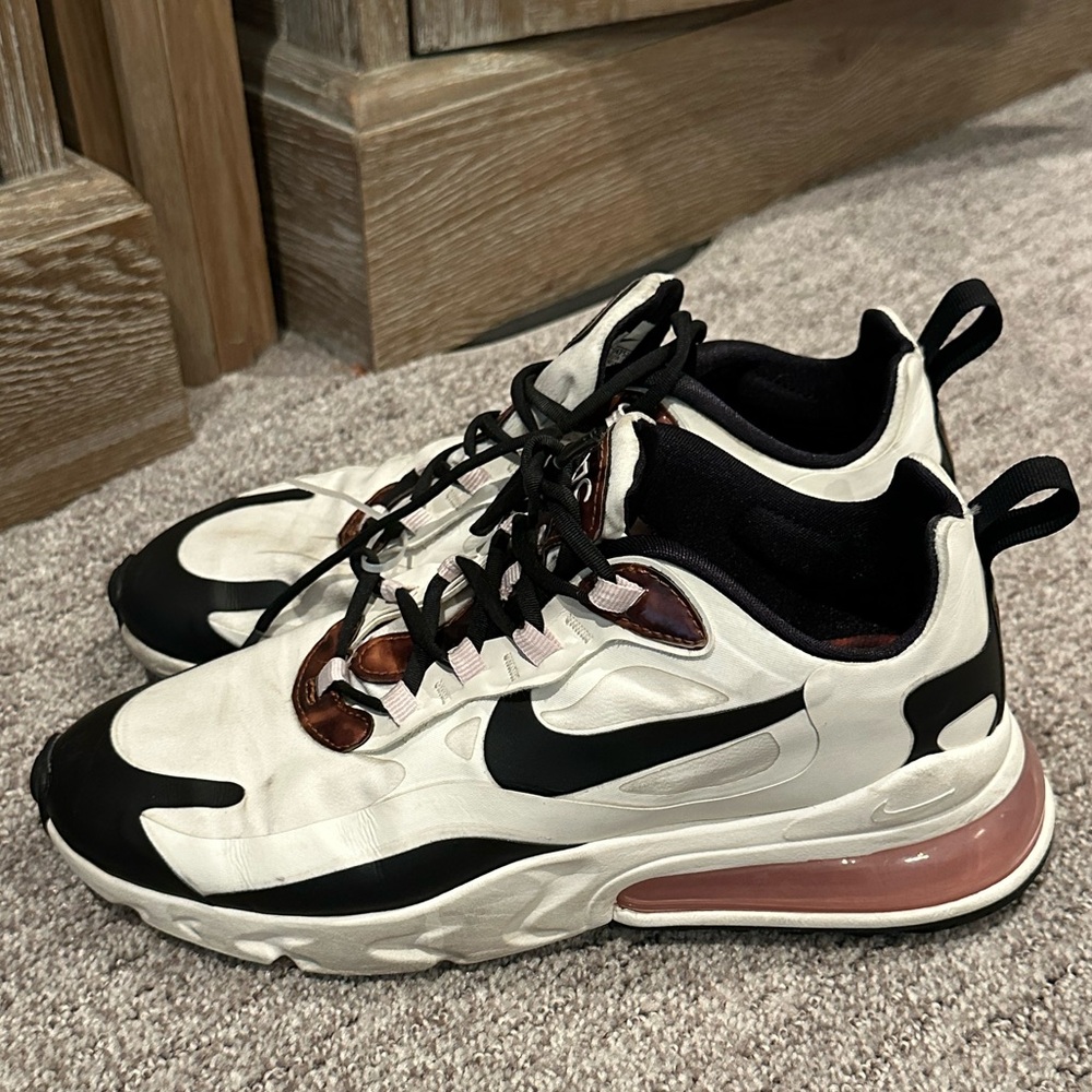 Woman’s Nike Air Max React 270